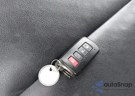 2015 Toyota Rav4 Limited z USA, uszkodzony, nr VIN JTMYFREV7FD070476